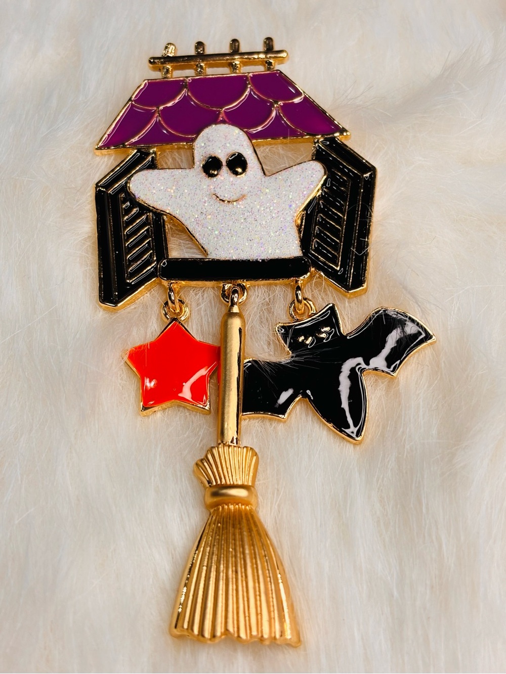 👻 Large Halloween Ghost Dangle Brooch – Bat, Star & Broom